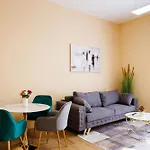 Luxury And Comfort In Timisoaras Oldest Lejlighed Timişoara