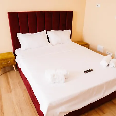 Luxury And Comfort In Timisoaras Oldest Lägenhet Timişoara