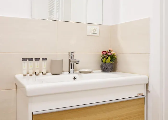 Luxury And Comfort In Timisoaras Oldest Lejlighed Timişoara