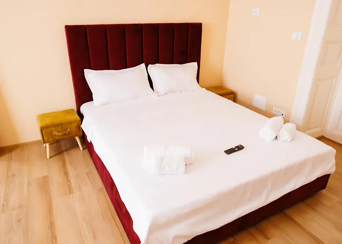 Luxury And Comfort In Timisoaras Oldest Lejlighed Timişoara