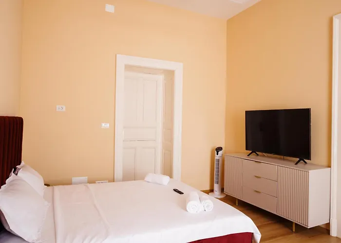 Luxury And Comfort In Timisoaras Oldest * Timişoara